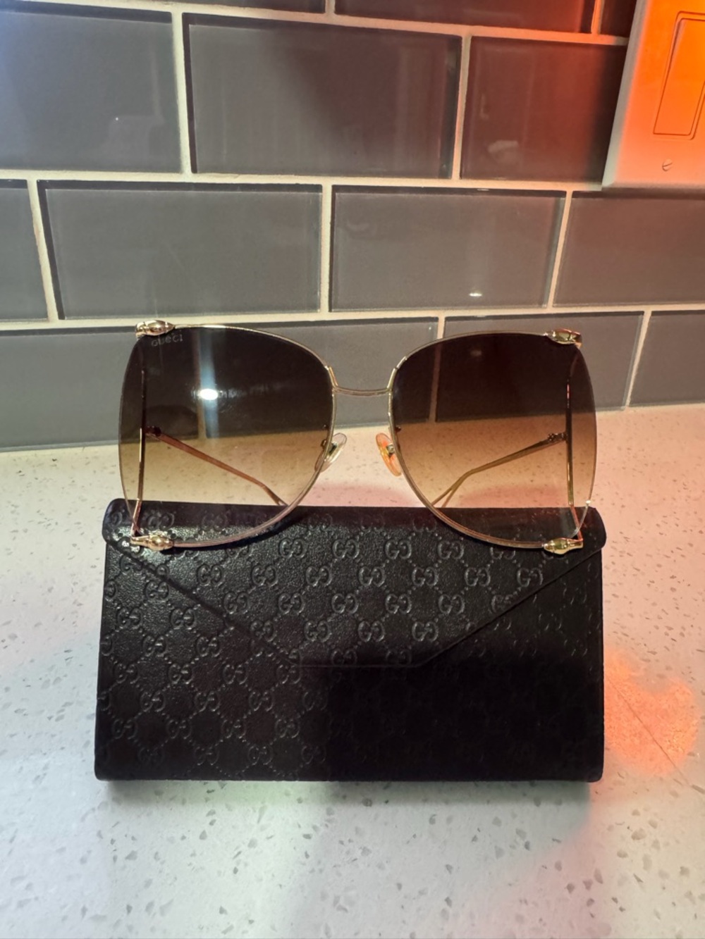 BIG SALE🫶🏻Gucci Gold Frame Gray Gradient Lens Women's Sunglasses - Picture 6 of 16